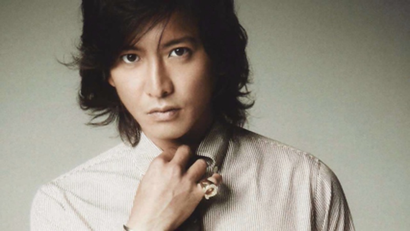 木村拓哉广告伸舌吃饭评论区沦陷 被批刻意扮嫩