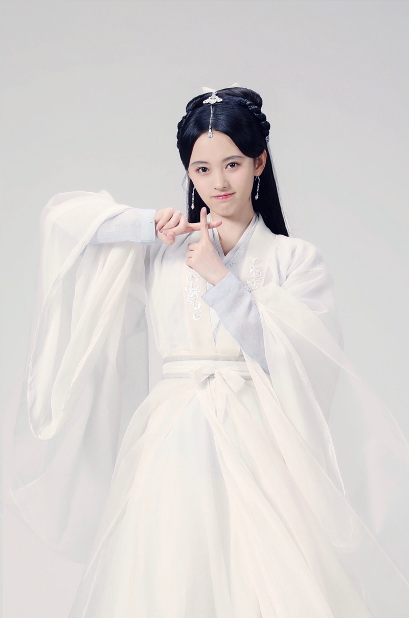 鞠婧祎丝芭解约罗生门:天价合约与少女偶像的十年困局